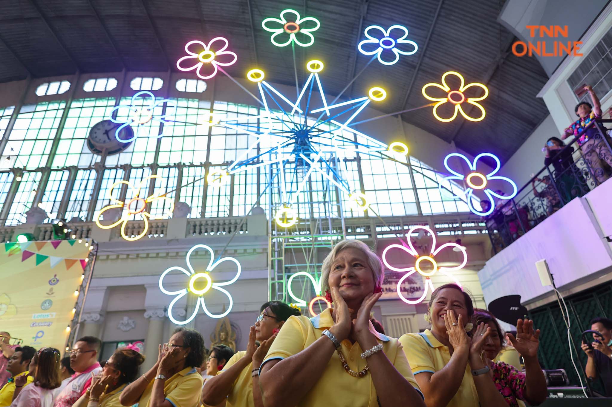 ย้อนวันวานในธีมย้อนยุค ผู้สูงอายุร่วมงานวันผู้สูงอายุสากล 2566