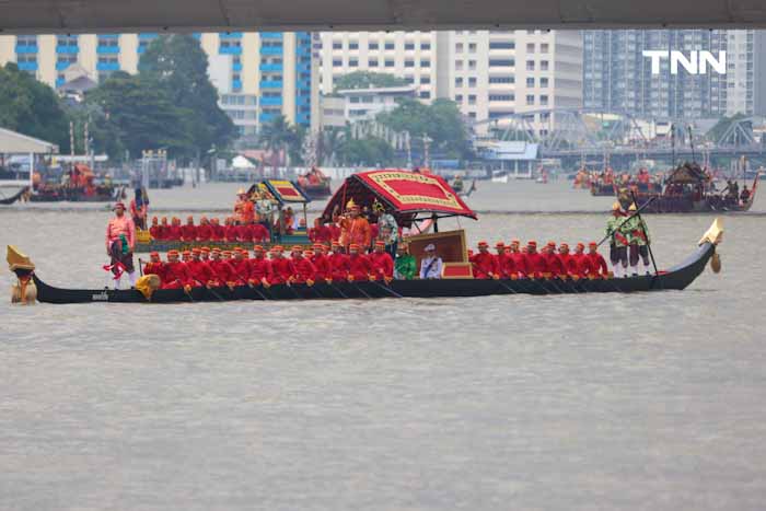 ยุติการซ้อมขบวนพยุหยาตราทางชลมารค หลังฝนตกอย่างหนักเพื่อความปลอดภัย