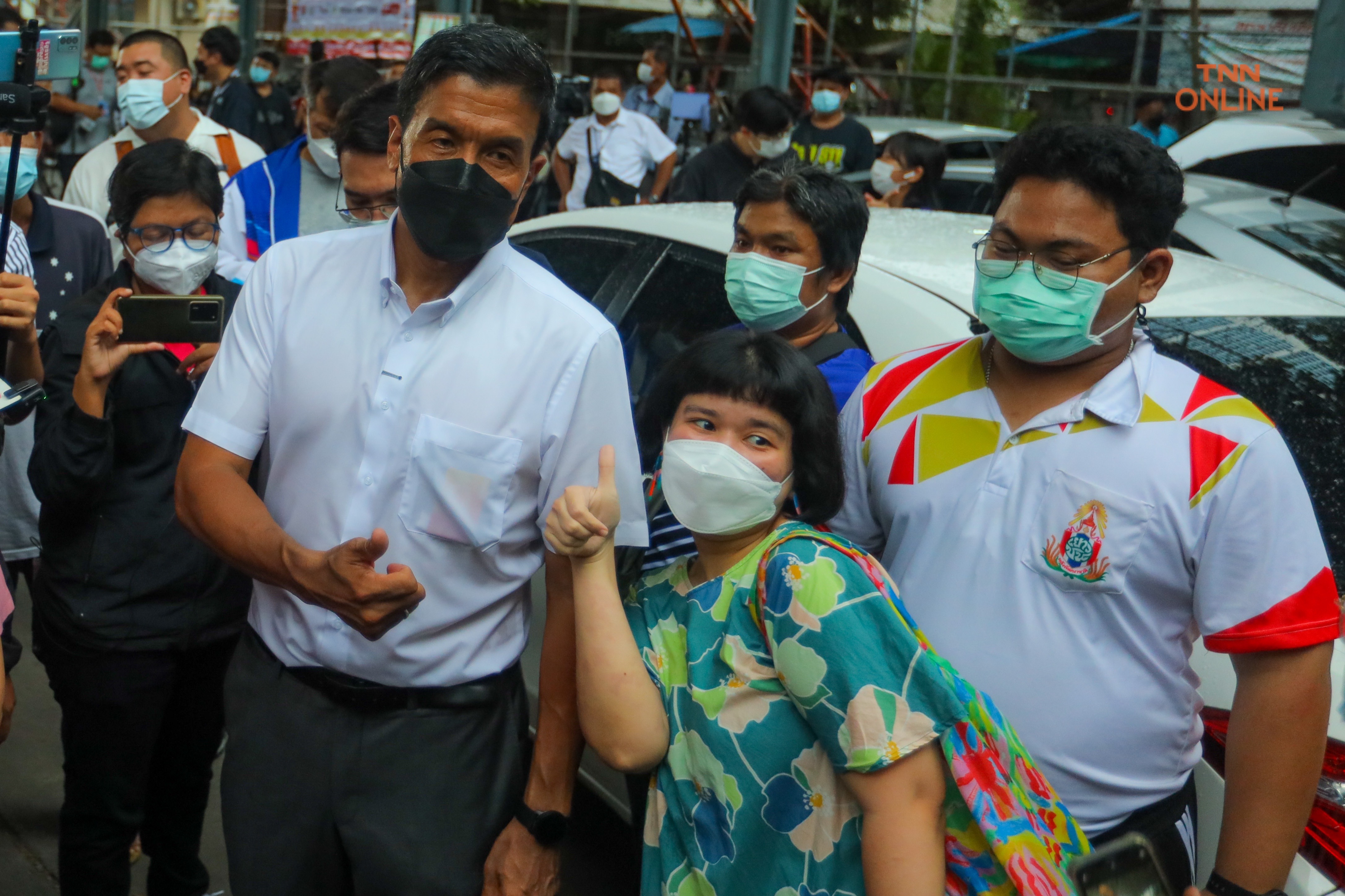 ประมวลภาพ ชัชชาติขอบคุณทุกคะแนนเสียงหลัง กกต. รับรองตำแหน่งผู้ว่า กทม.