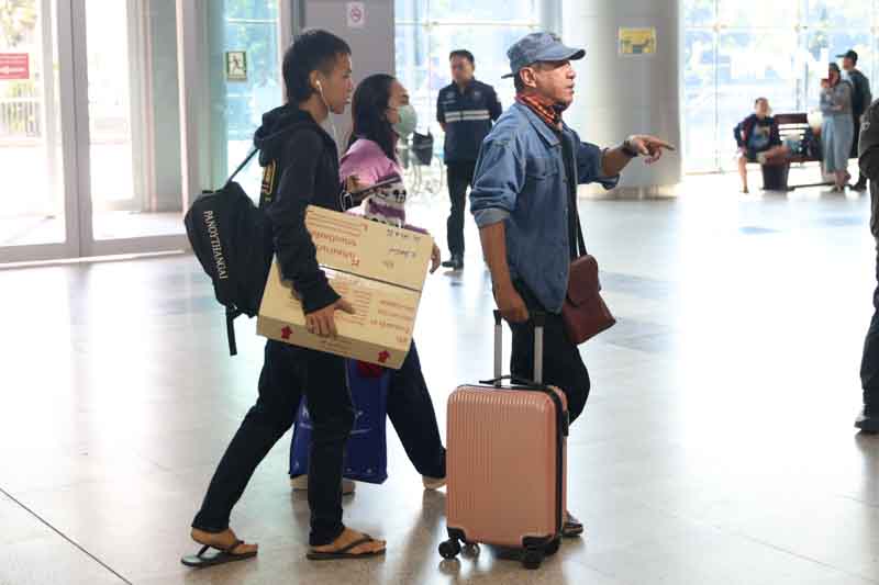 “สุริยะ” ตรวจสถานีกรุงเทพอภิวัฒน์ กำชับเข้มงวดป้องกันอุบัติเหตุที่อาจเกิดกับ ปชช.