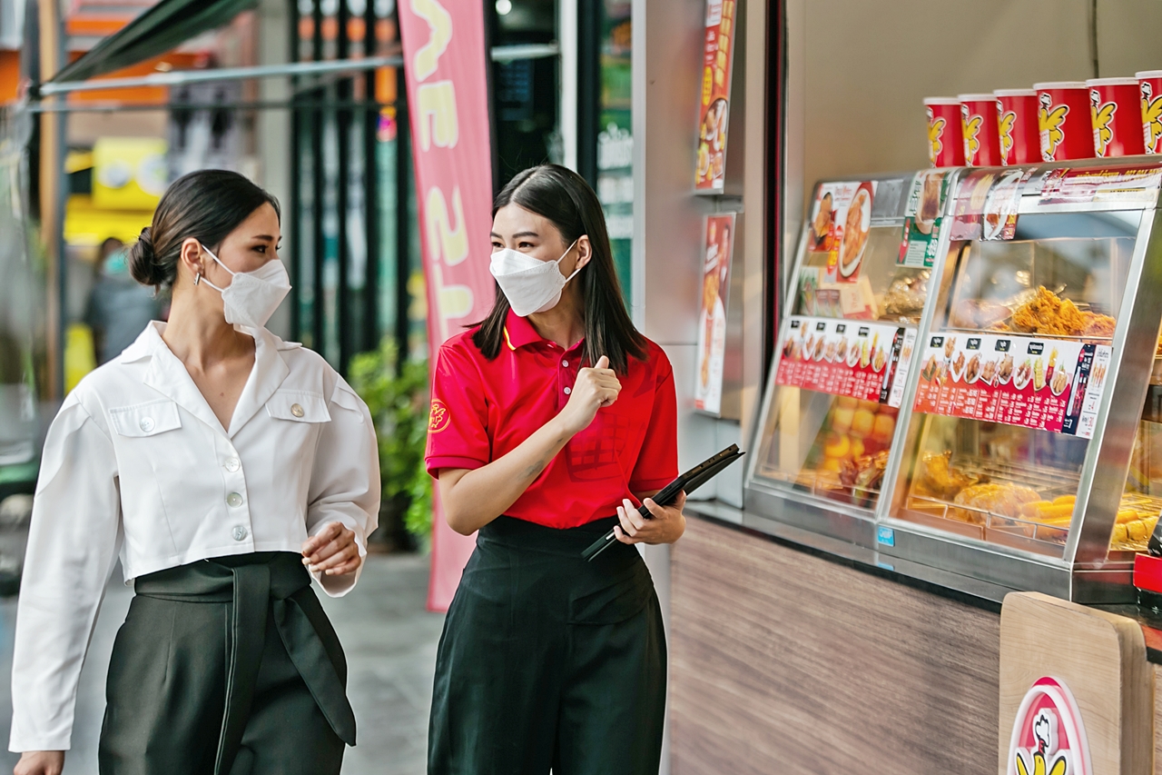 ‘เจน – ณพรรฐ์ศมน ถนอมธรรม’ ทิ้งงานประจำมาเปิดแฟรนไชส์ สู่เจ้าของ “ร้านห้าดาว” เดินหน้าขยายความสำเร็จใน 8 สาขา