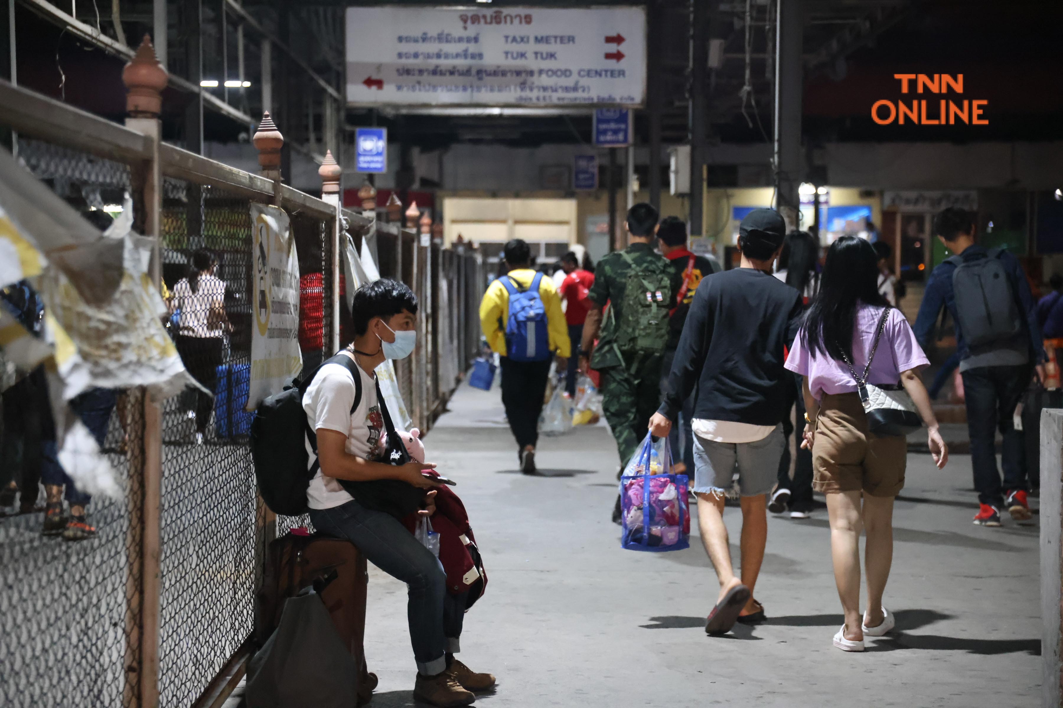 ประมวลภาพ แน่นหมอชิต2 ประชาชนกลับเข้ากทม.ตั้งแต่เช้ามืดหลังหยุดยาวช่วงสงกรานต์