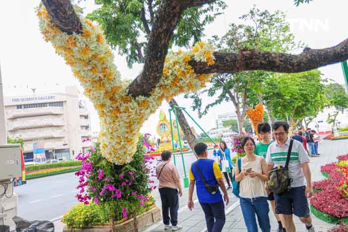 ประดับดอกไม้ เติมสีสันบนถนนประวัติศาสตร์ เฉลิมพระเกียรติในโอกาสพระราชพิธีมหามงคลวันเฉลิมพระชนมพรรษา 2567