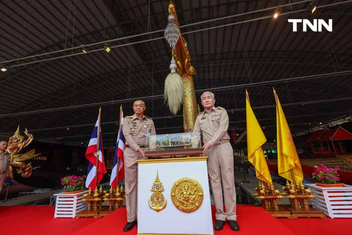 ผบ.ทร. เป็นประธานส่งมอบ การซ่อมทำเรือพระราชพิธีให้ทาง กรมศิลปากร