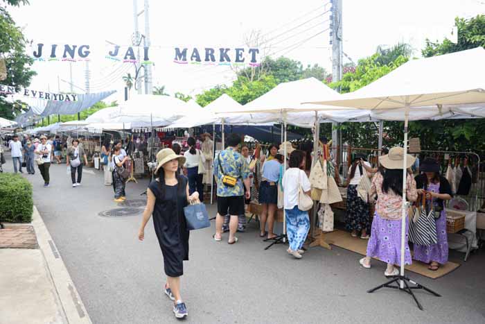 “จริงใจ มาร์เก็ต” ตลาดสุดชิค แหล่งรวมสินค้าช่างฝีมือท้องถิ่น