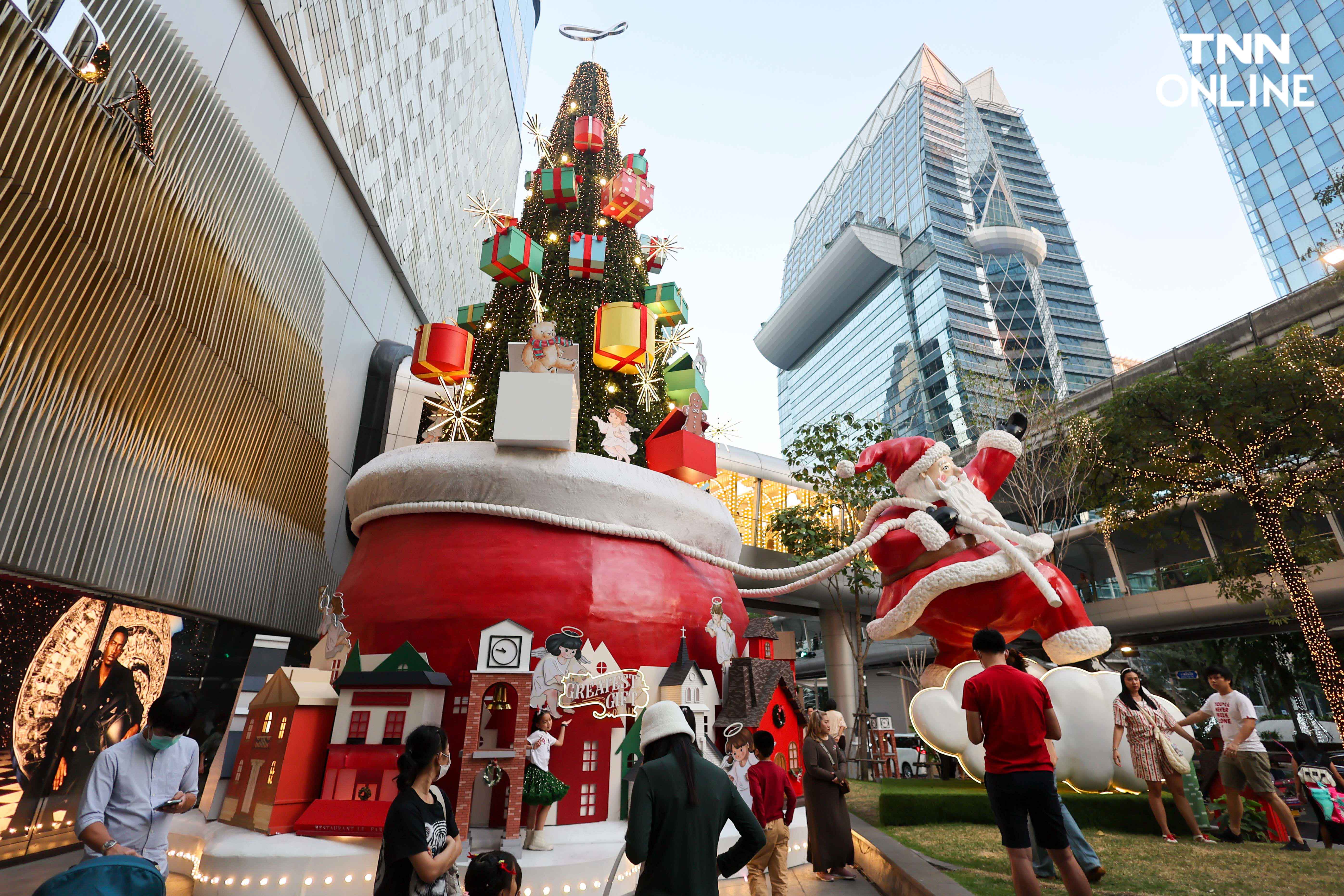 ชมไฟต้นคริสต์มาส รวมจุดเช็คอินถ่ายภาพใจกลางเมือง