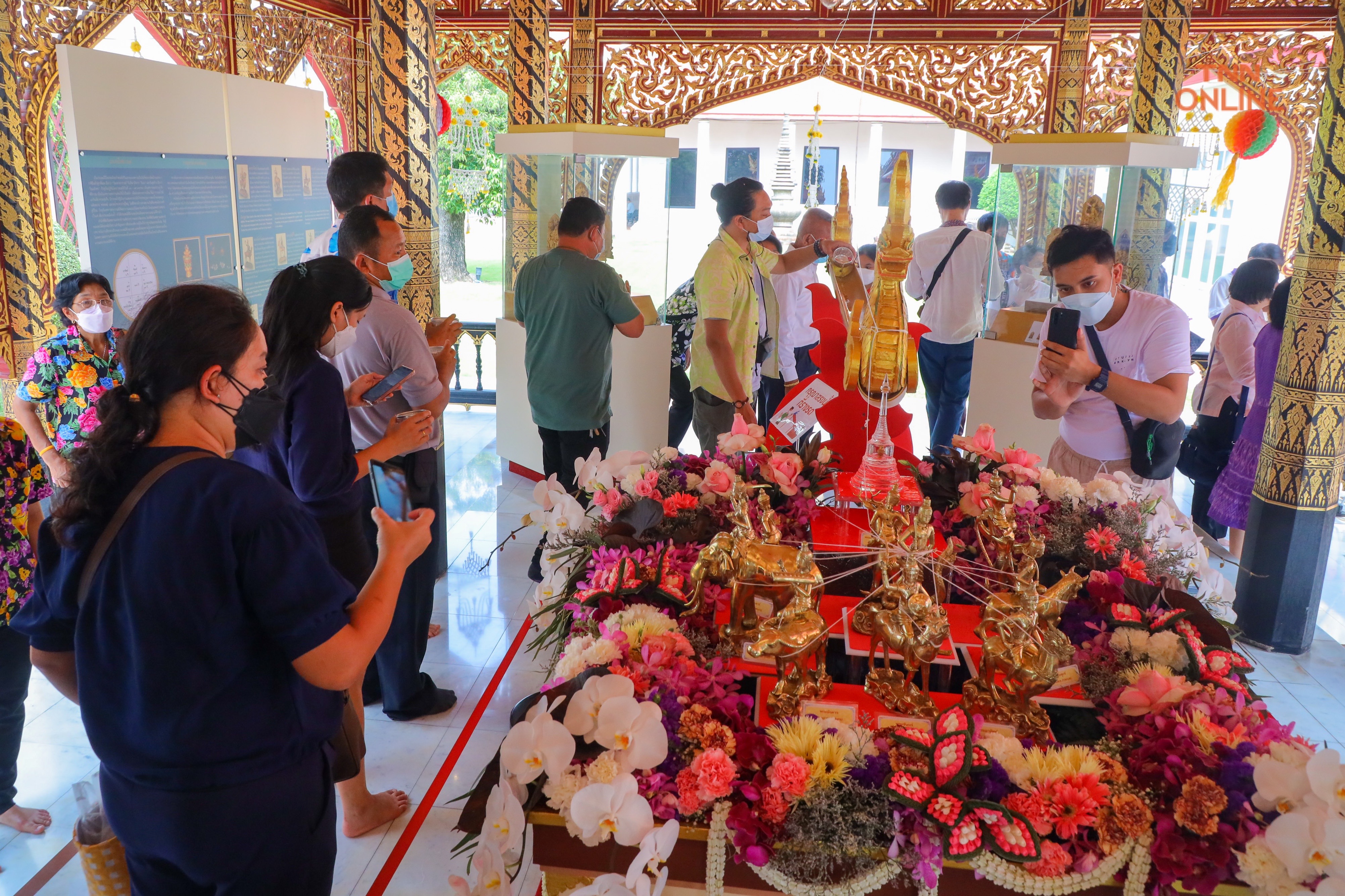 ประมวลภาพ พิพิธภัณฑสถานฯ จัดสรงน้ำพระธาตุและเทวดานพเคราะห์เสริมสิริมงคลวันสงกรานต์