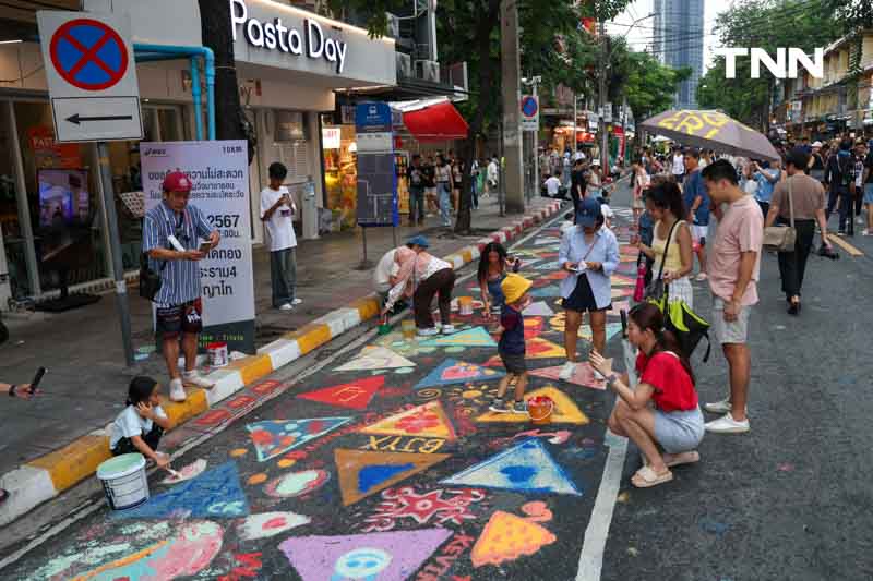 กทม. ชวนลดใช้รถ เพ้นท์สีถนนบรรทัดทองเพิ่มพื้นที่คนเดิน ในงาน Bangkok Car Free 2024